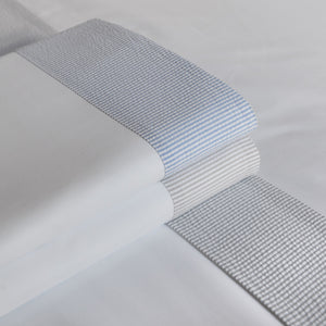 Open image in slideshow, Seersucker - 100% Cotton 200TC Percale Duvet Cover Set
