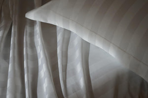 Open image in slideshow, Aveiro - 100% Cotton 600TC Striped Sateen Sheet Set
